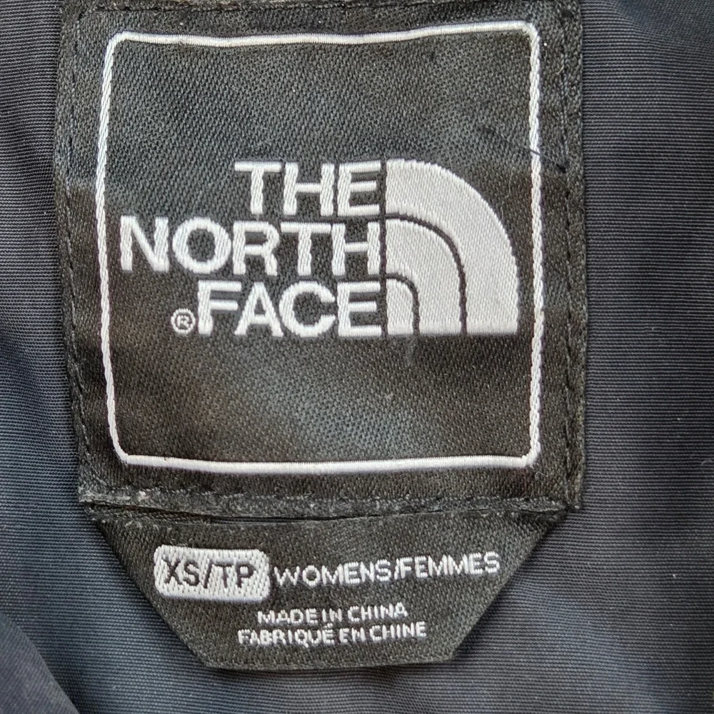 The North Face HyVent Hooded Parka Jacket Womens XS Utility Pocket Outdoor Black